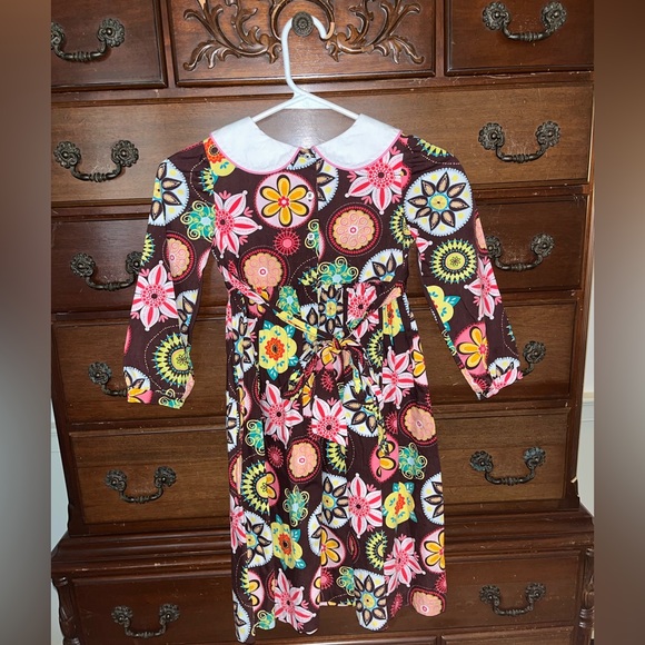 2/$10🌸 Girls Size 6 Smocked Dress - Picture 2 of 5